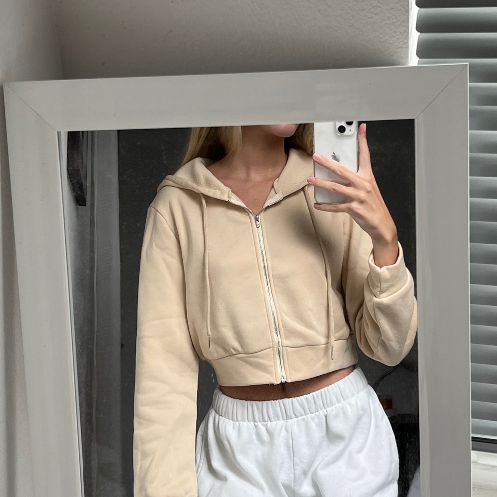 zip up hoodie